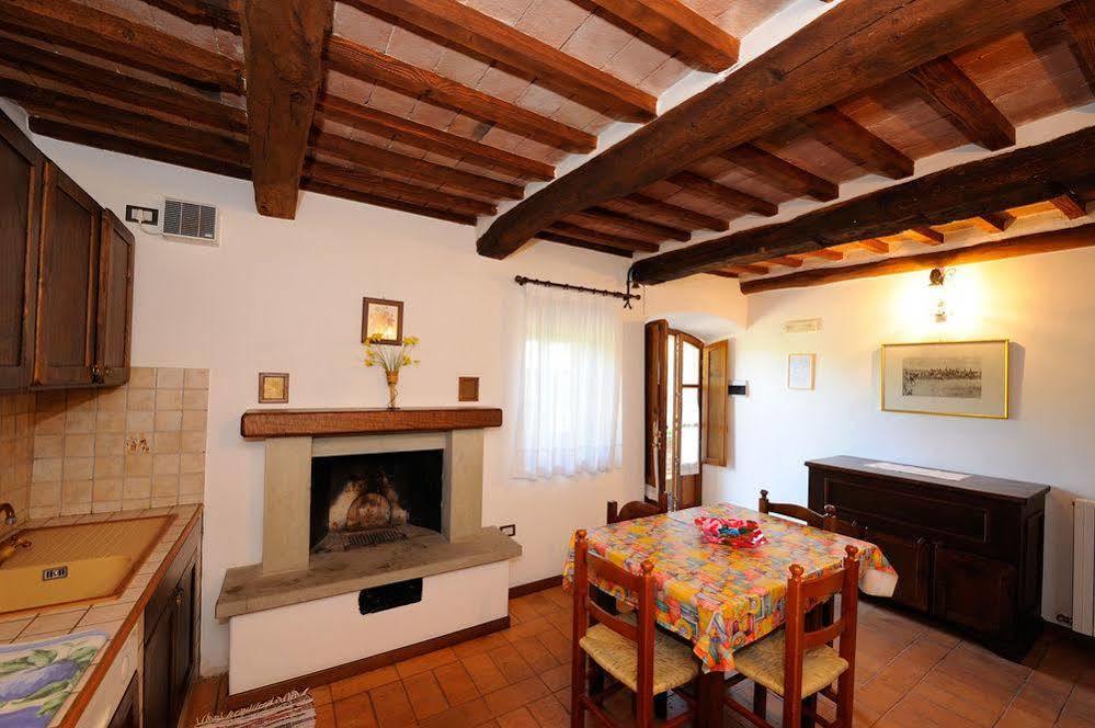 Relais Borgo Torale Hotel Passignano sul Trasimeno Exterior foto