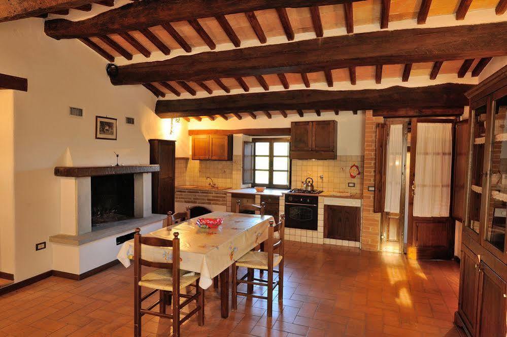 Relais Borgo Torale Hotel Passignano sul Trasimeno Exterior foto
